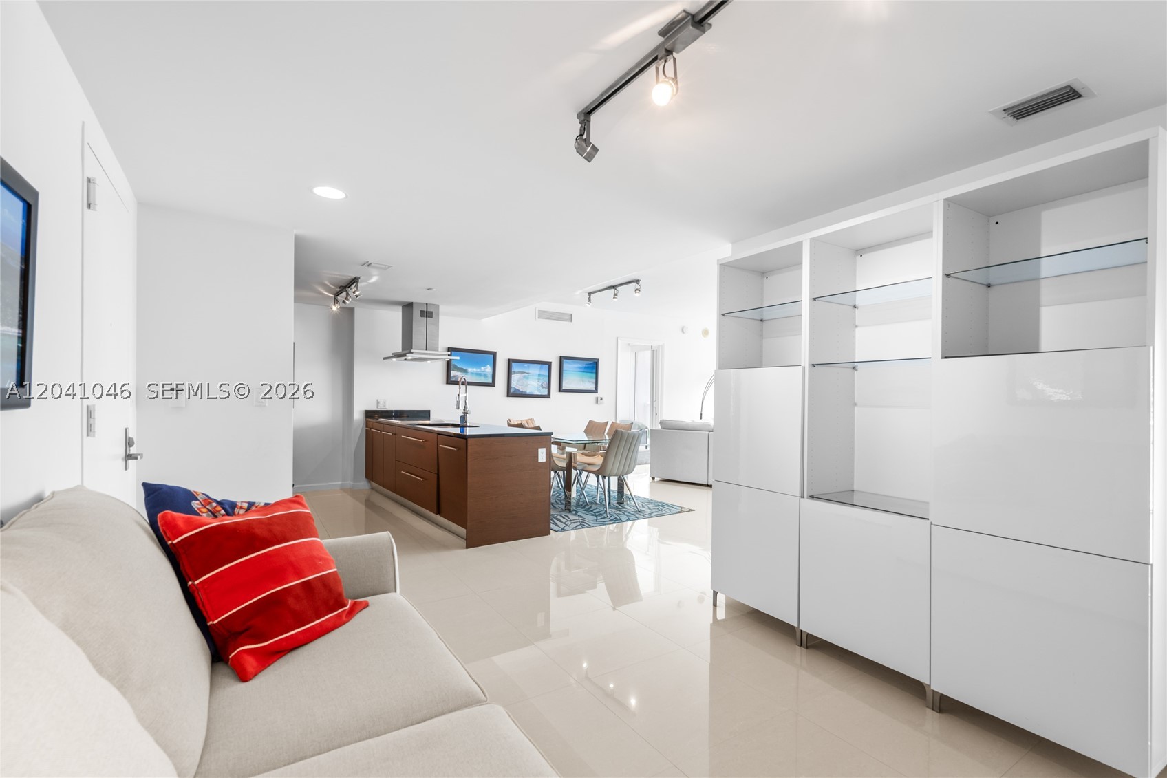 495 Brickell Ave #BAY807, Miami FL 33131