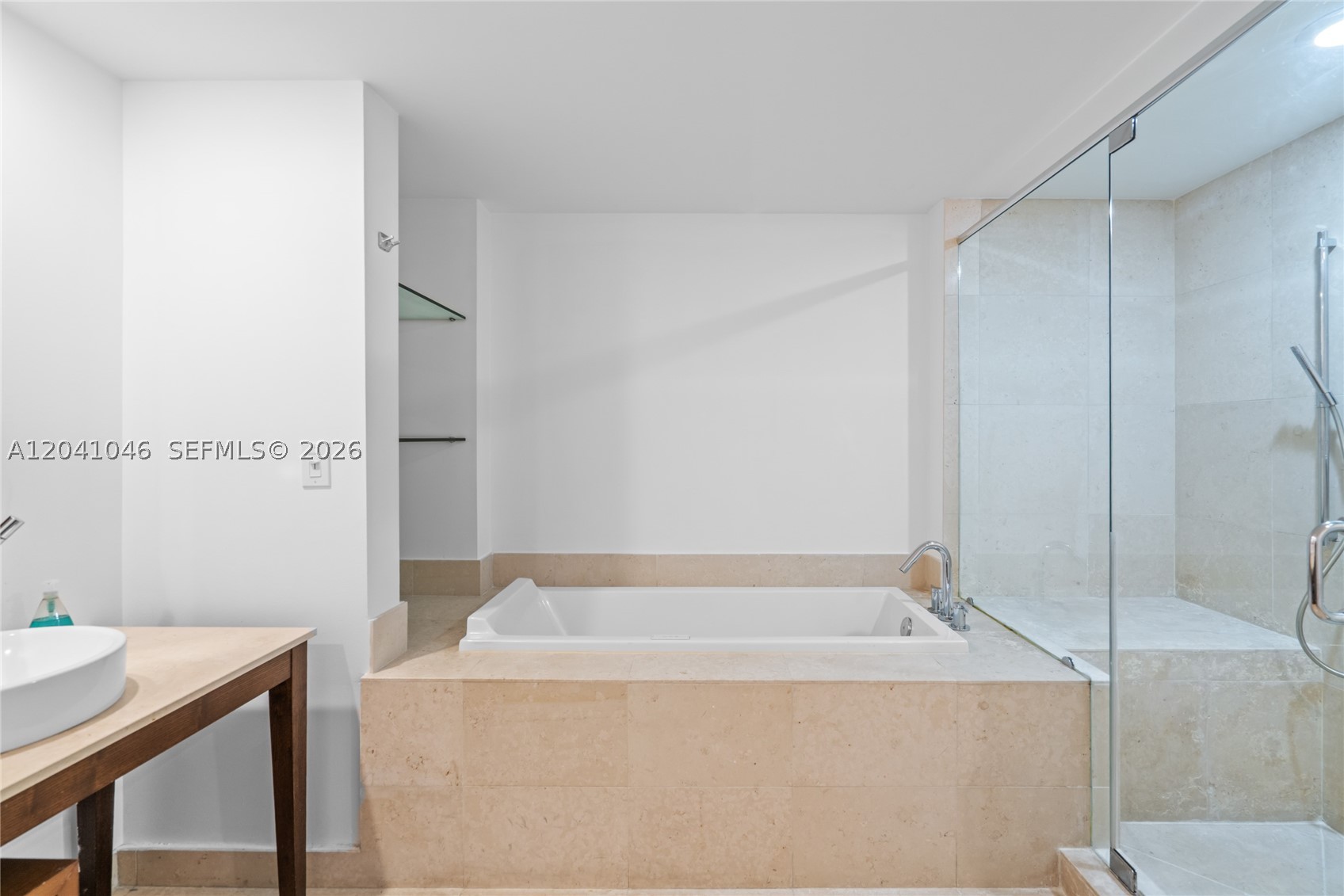495 Brickell Ave #BAY807, Miami FL 33131
