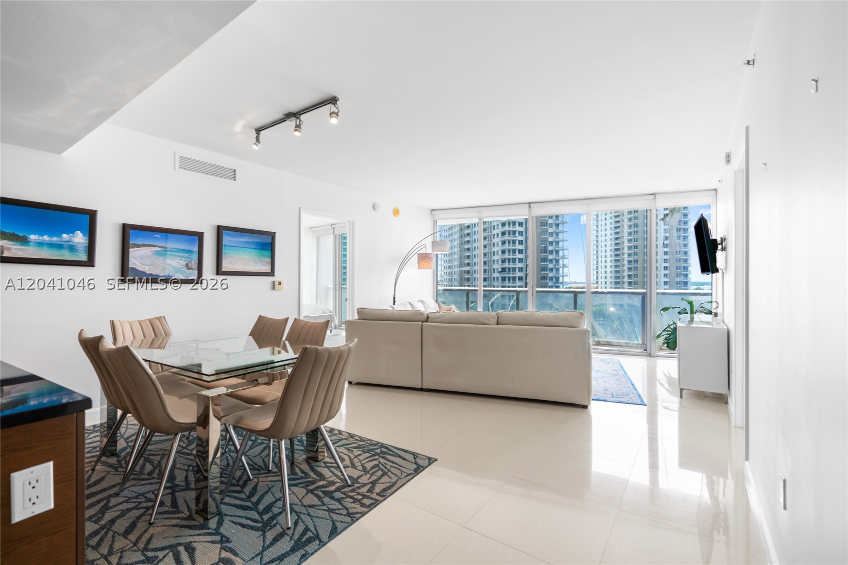 495 Brickell Ave #BAY807, Miami FL 33131