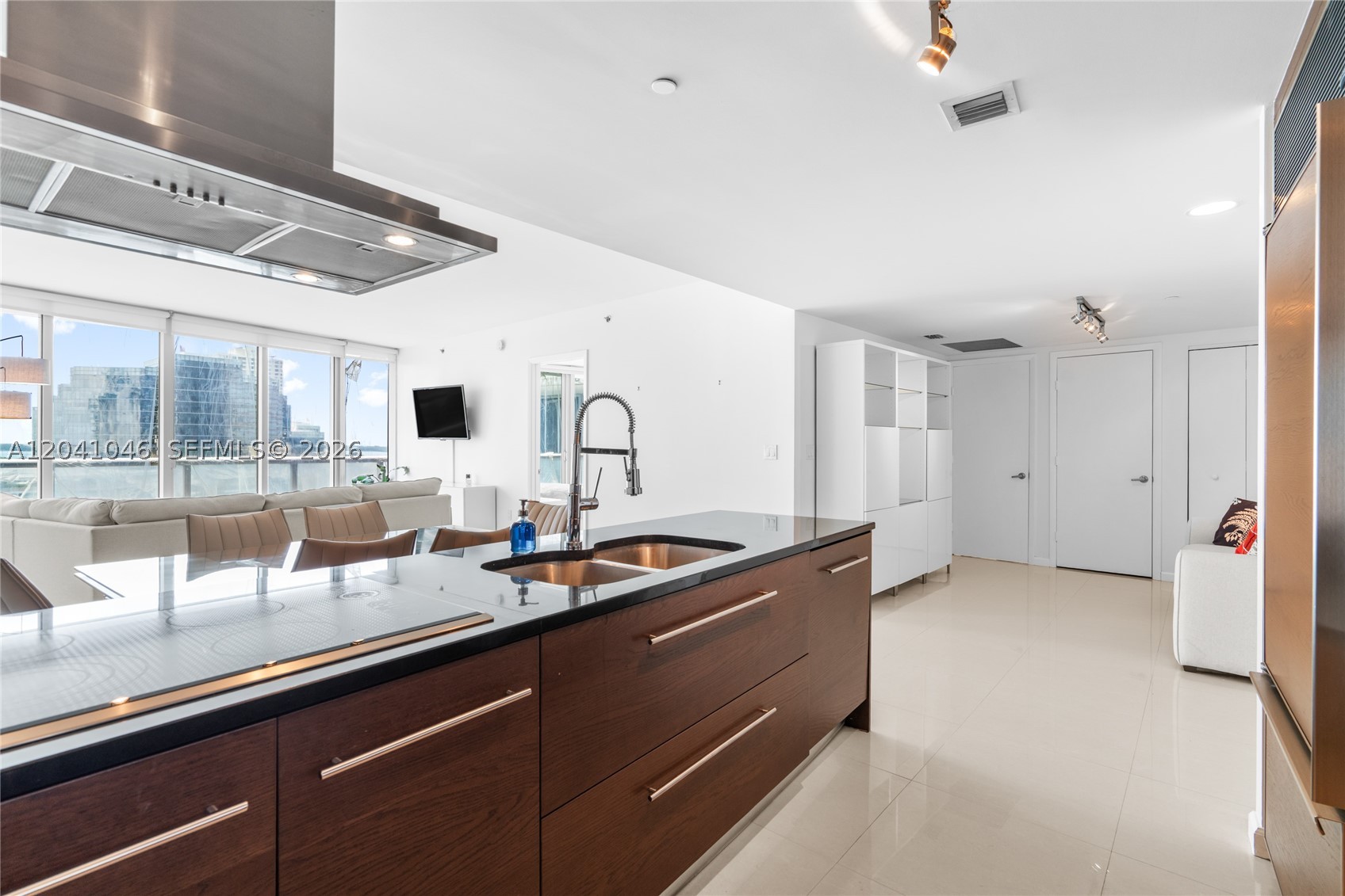 495 Brickell Ave #BAY807, Miami FL 33131