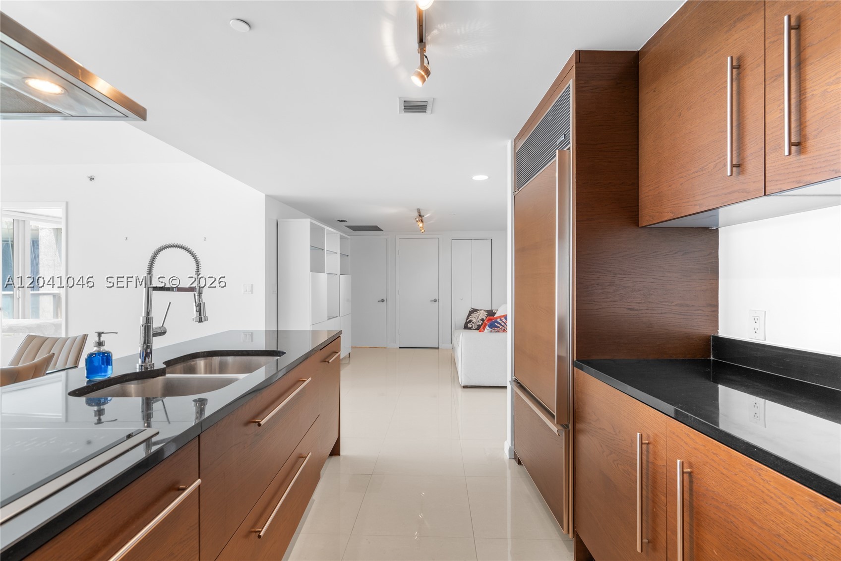 495 Brickell Ave #BAY807, Miami FL 33131