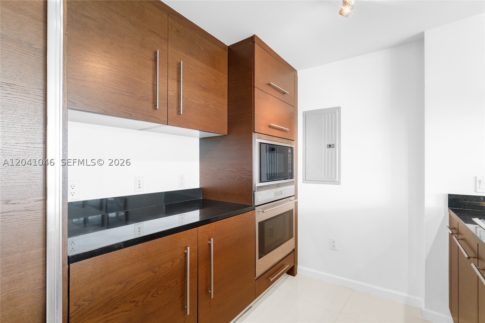 495 Brickell Ave #BAY807, Miami FL 33131