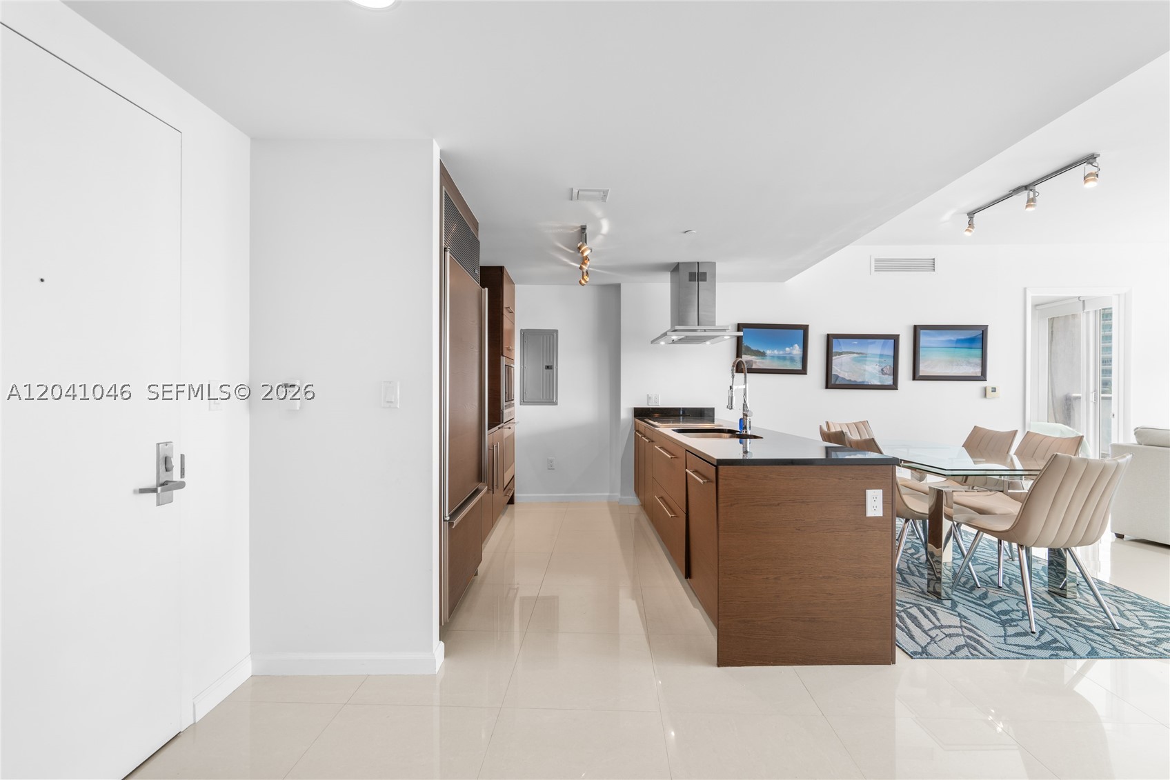 495 Brickell Ave #BAY807, Miami FL 33131