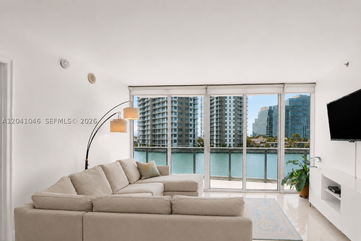 495 Brickell Ave #BAY807, Miami FL 33131