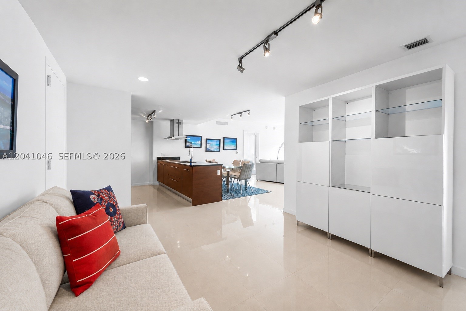 495 Brickell Ave #BAY807, Miami FL 33131