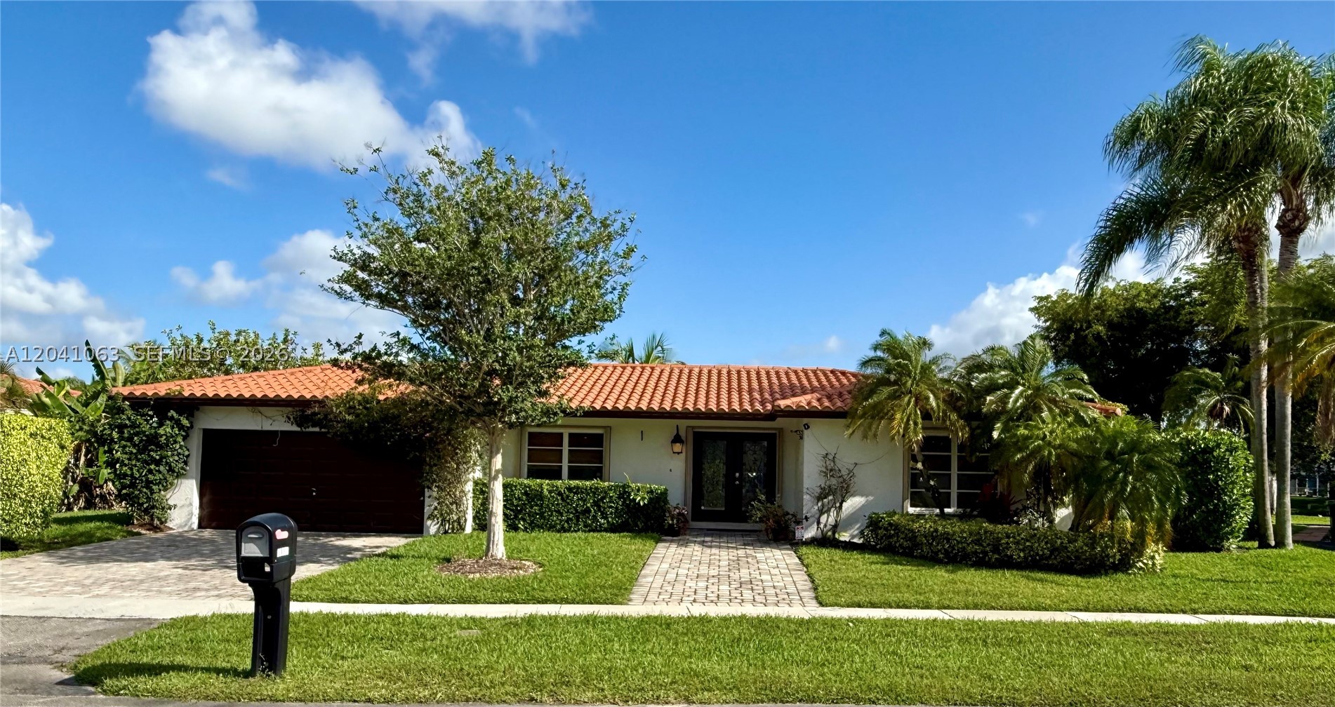 16641 Royal Poinciana Dr, Weston FL 33326