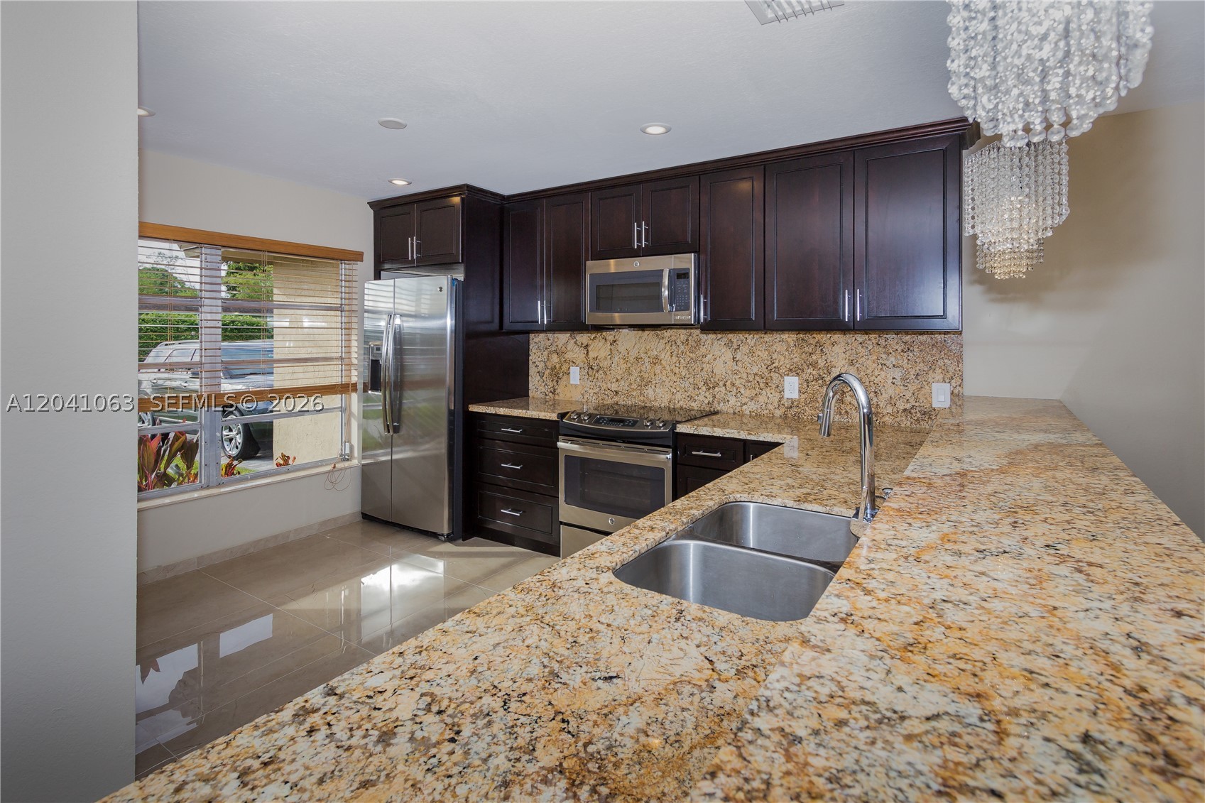 16641 Royal Poinciana Dr, Weston FL 33326