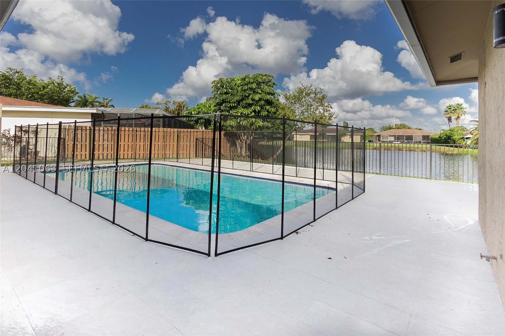 16641 Royal Poinciana Dr, Weston FL 33326