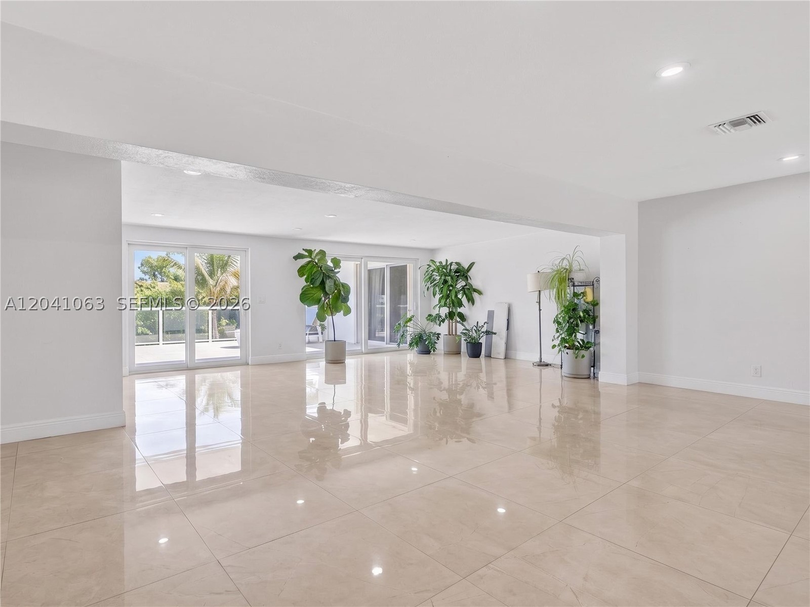 16641 Royal Poinciana Dr, Weston FL 33326