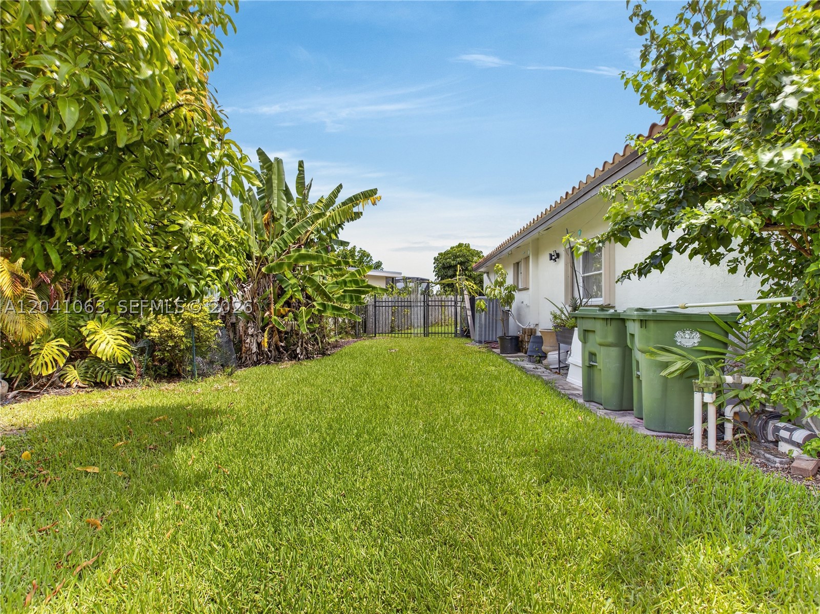 16641 Royal Poinciana Dr, Weston FL 33326