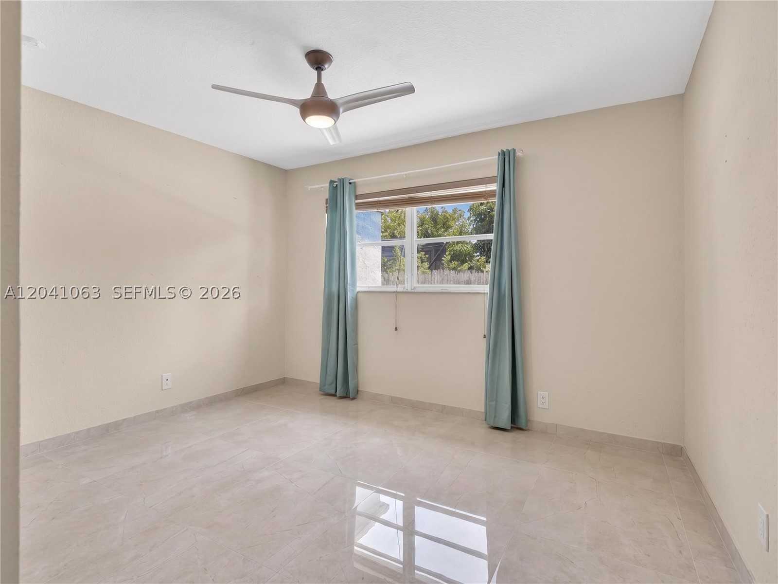 16641 Royal Poinciana Dr, Weston FL 33326