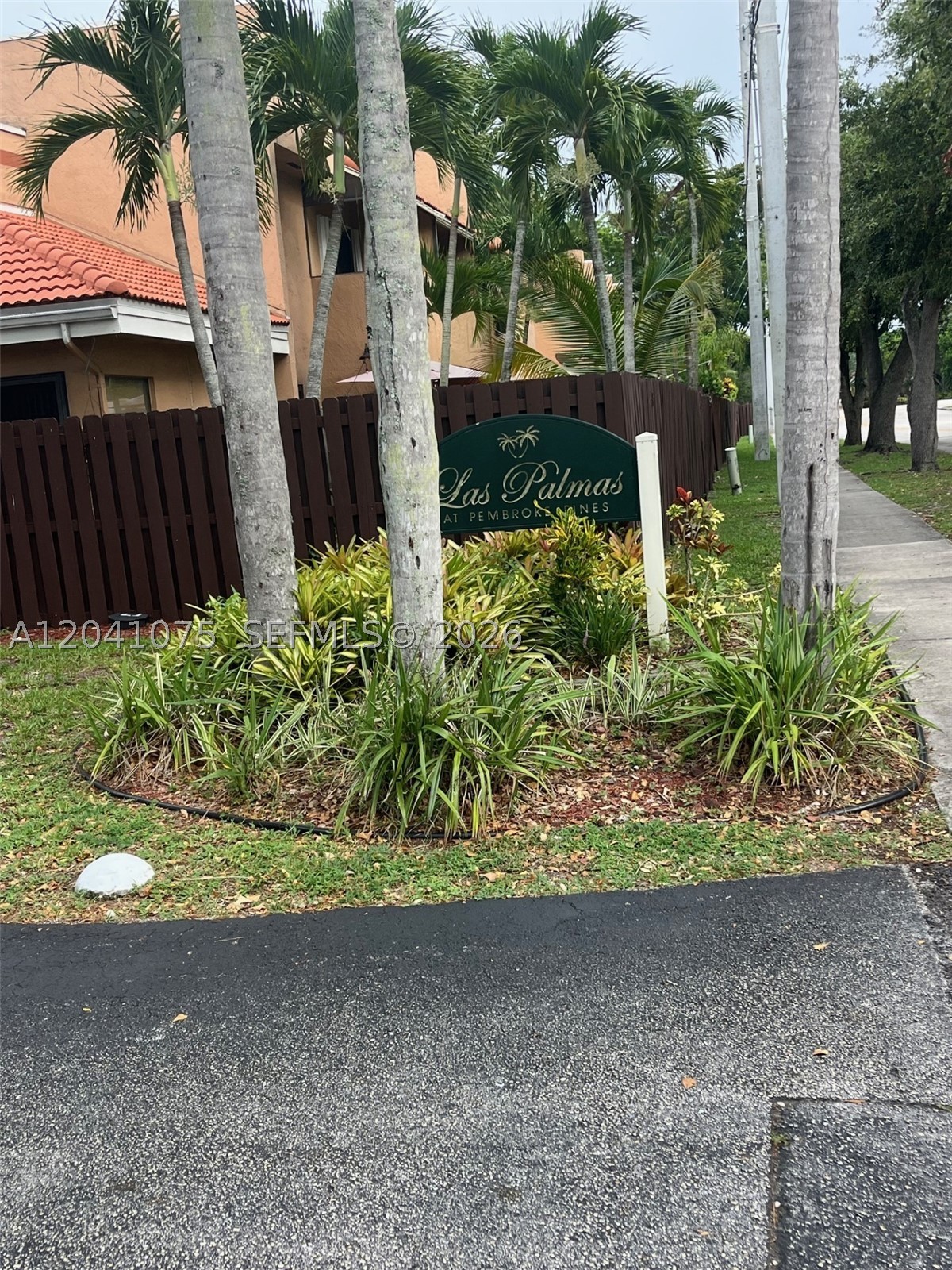 1610 SW 120th Ave #1610, Pembroke Pines FL 33025
