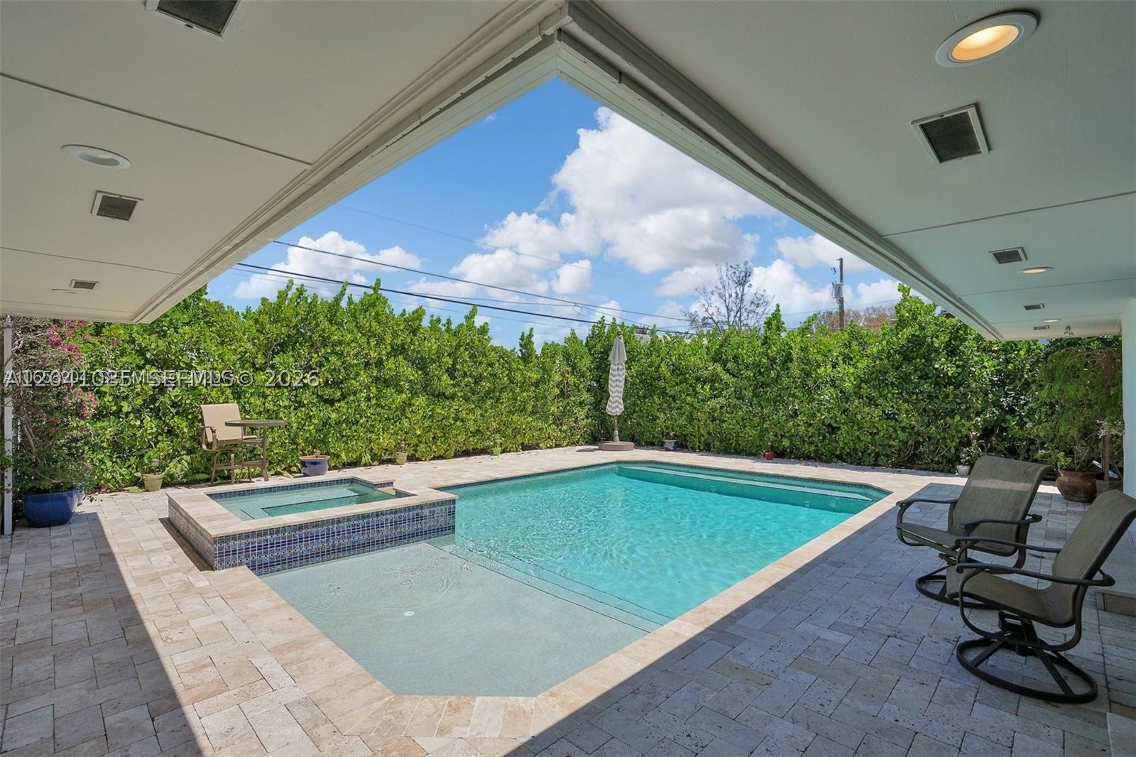 2255 NE 120th St, North Miami FL 33181
