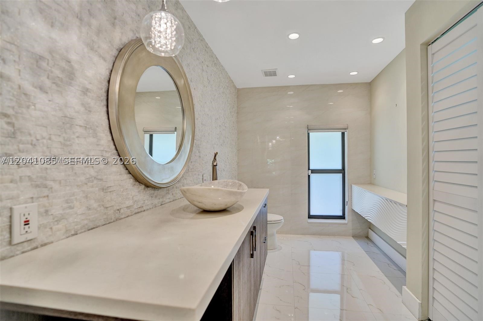 2255 NE 120th St, North Miami FL 33181