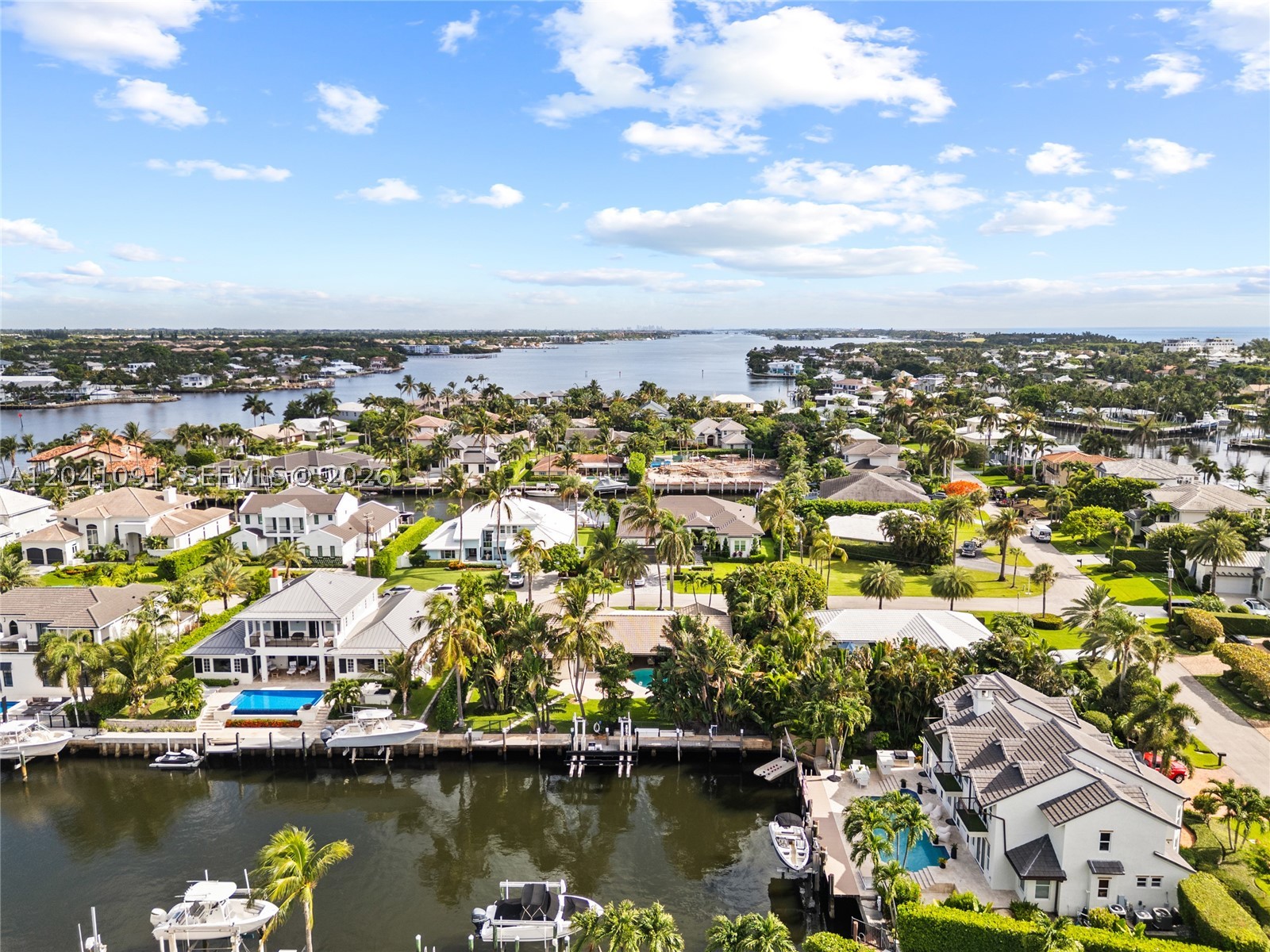 18 Eleuthera Dr, Ocean Ridge FL 33435