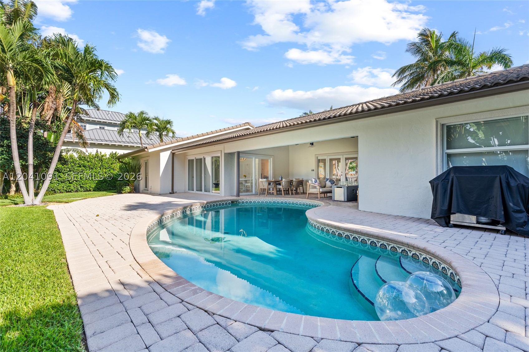 18 Eleuthera Dr, Ocean Ridge FL 33435