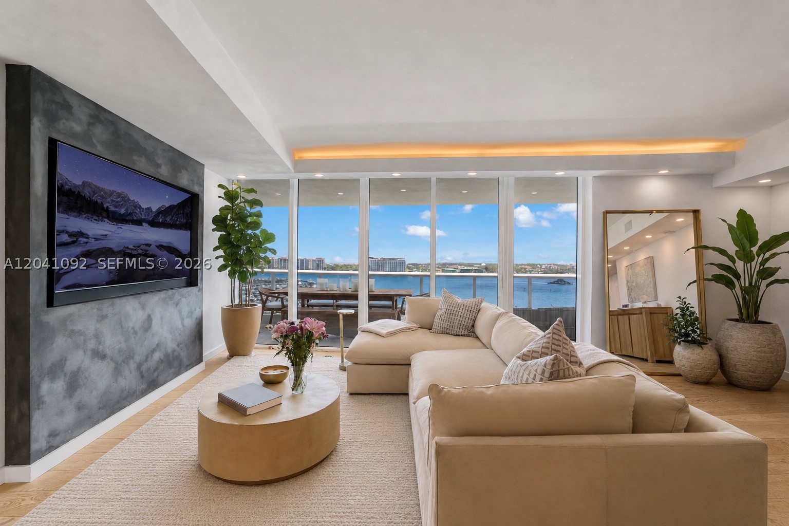 400 Alton Rd #1206, Miami Beach FL 33139