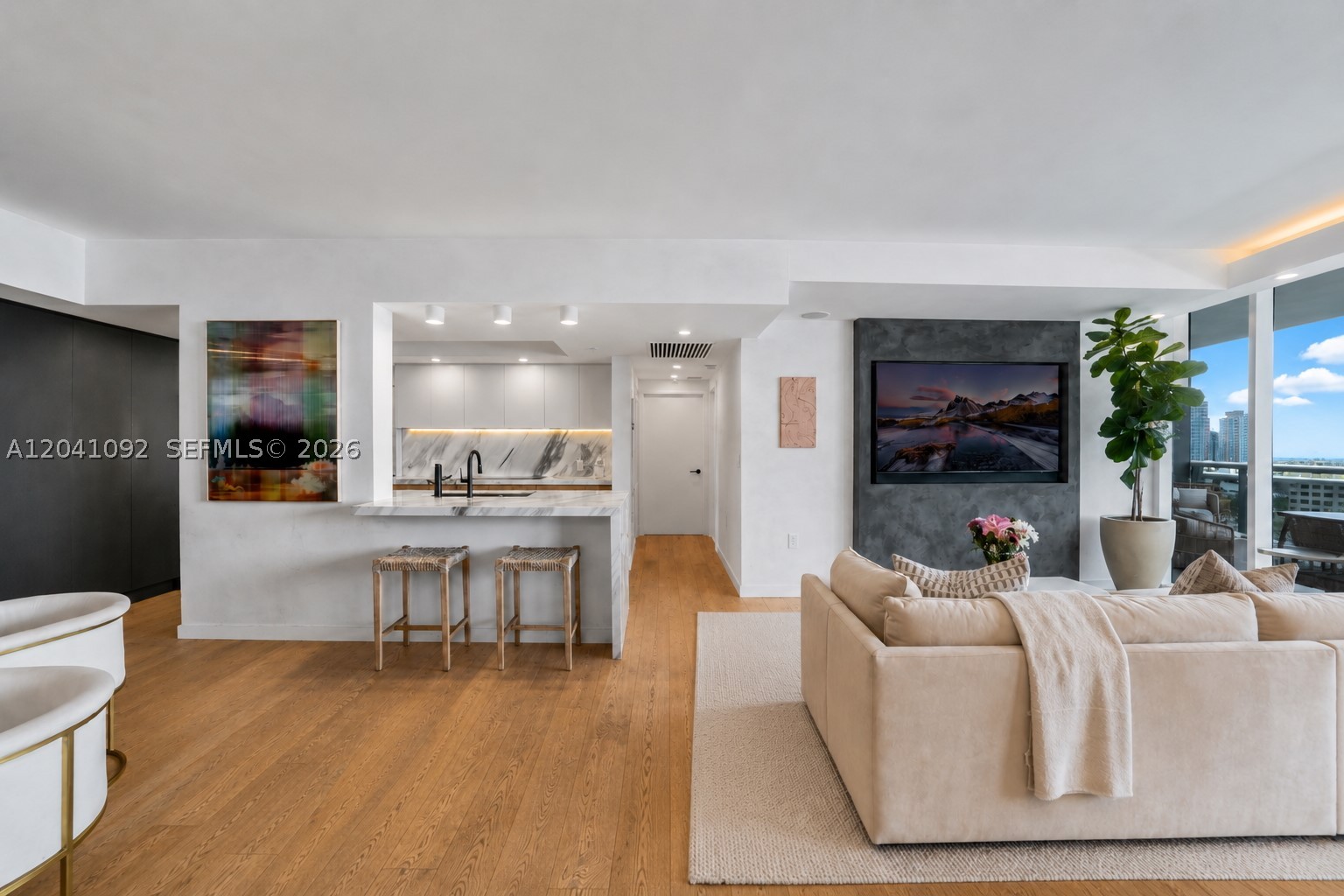 400 Alton Rd #1206, Miami Beach FL 33139