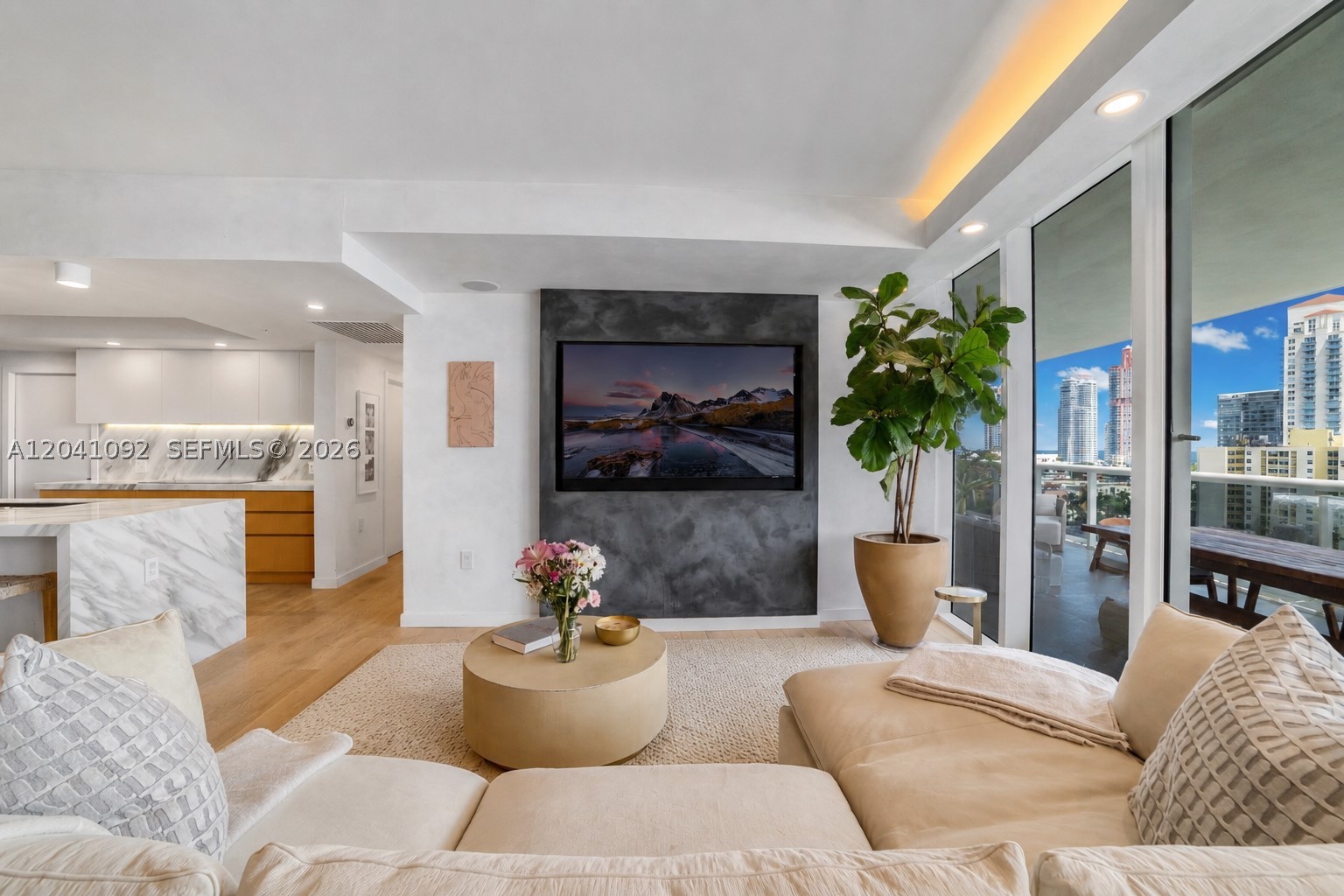 400 Alton Rd #1206, Miami Beach FL 33139