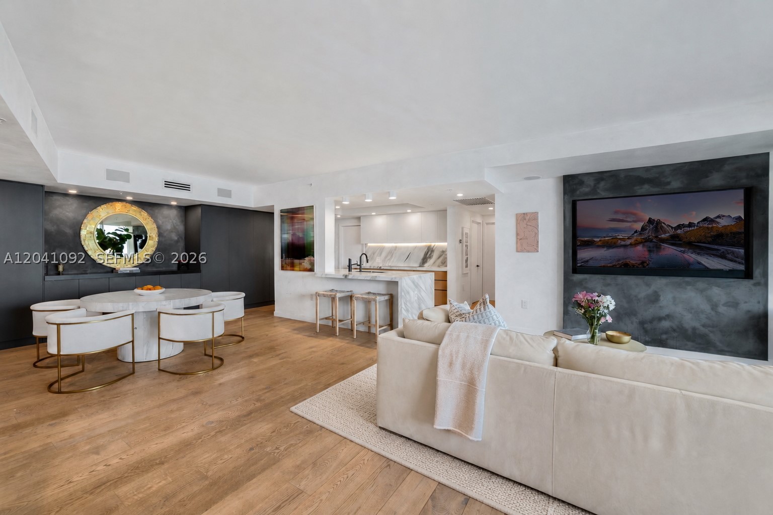400 Alton Rd #1206, Miami Beach FL 33139