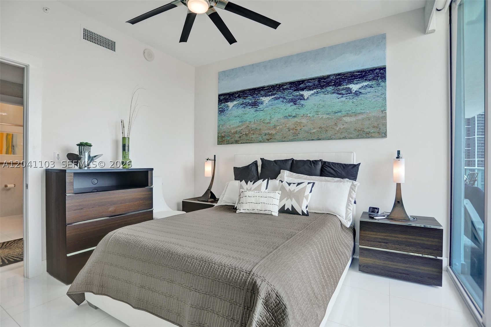 900 Biscayne Blvd #2901, Miami FL 33132