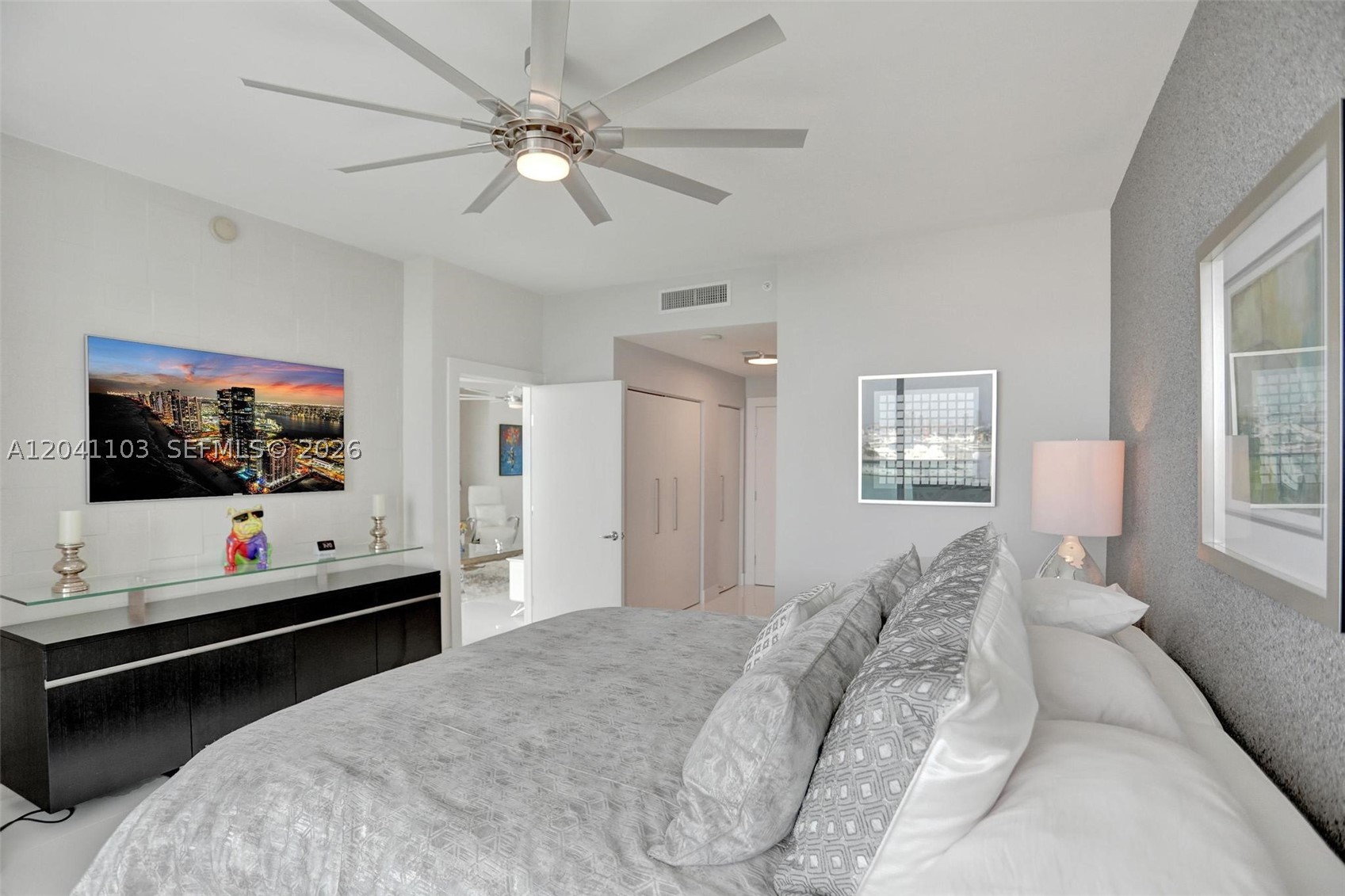 900 Biscayne Blvd #2901, Miami FL 33132