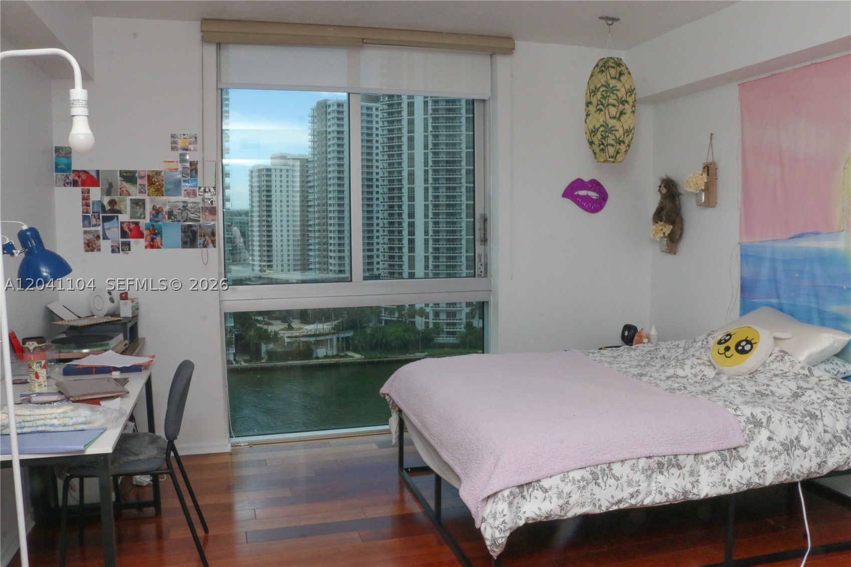325 S Biscayne Blvd #1523, Miami FL 33131