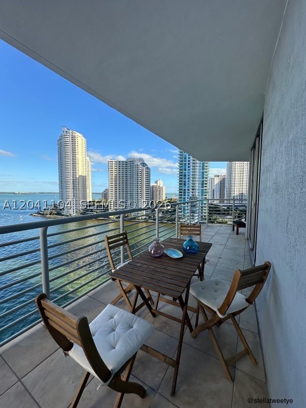 325 S Biscayne Blvd #1523, Miami FL 33131