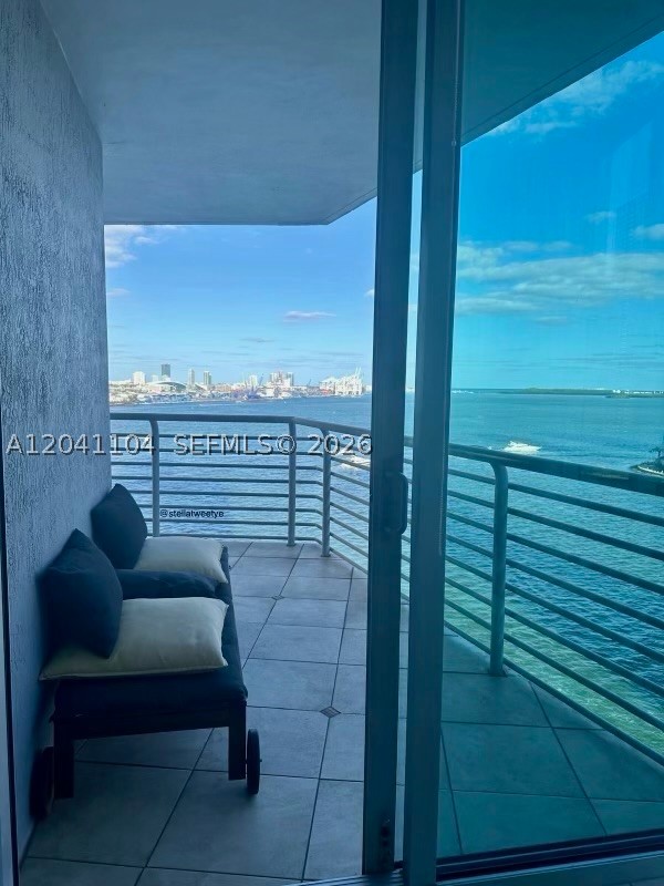 325 S Biscayne Blvd #1523, Miami FL 33131