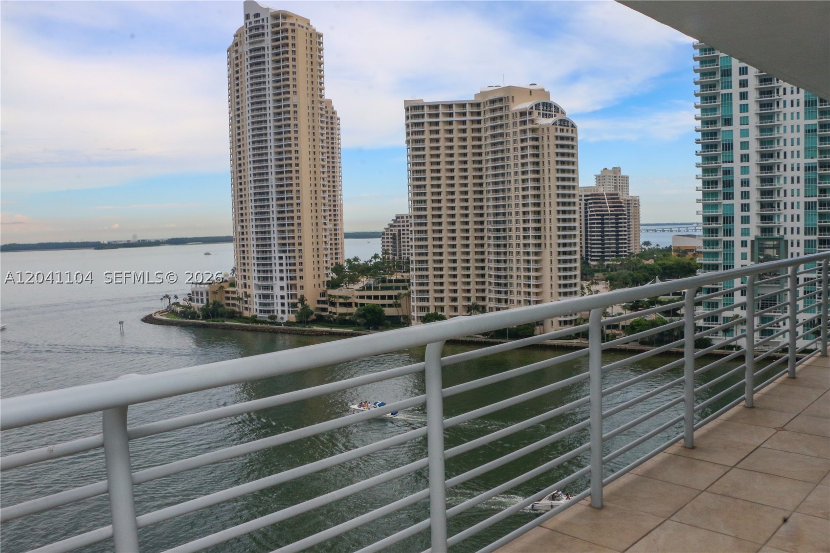 325 S Biscayne Blvd #1523, Miami FL 33131