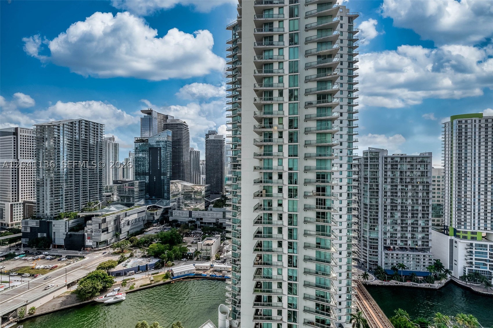 90 SW 3rd St #3211, Miami FL 33130