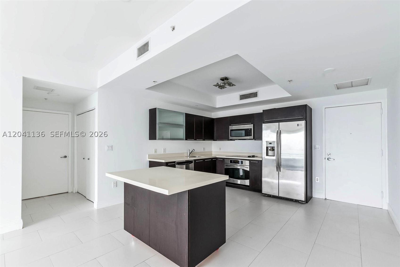 90 SW 3rd St #3211, Miami FL 33130