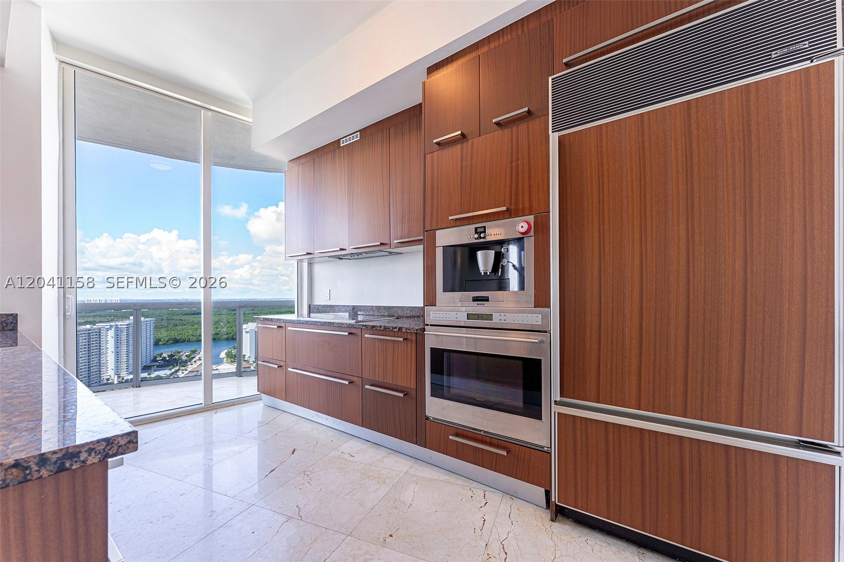 15901 Collins Ave #2805, Sunny Isles Beach FL 33160