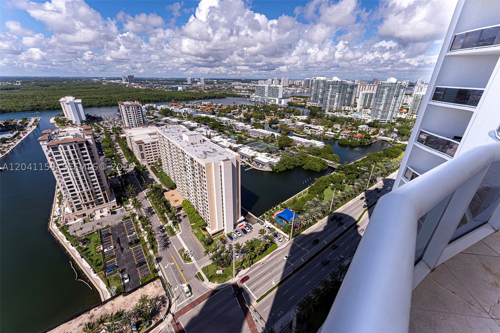 15901 Collins Ave #2805, Sunny Isles Beach FL 33160