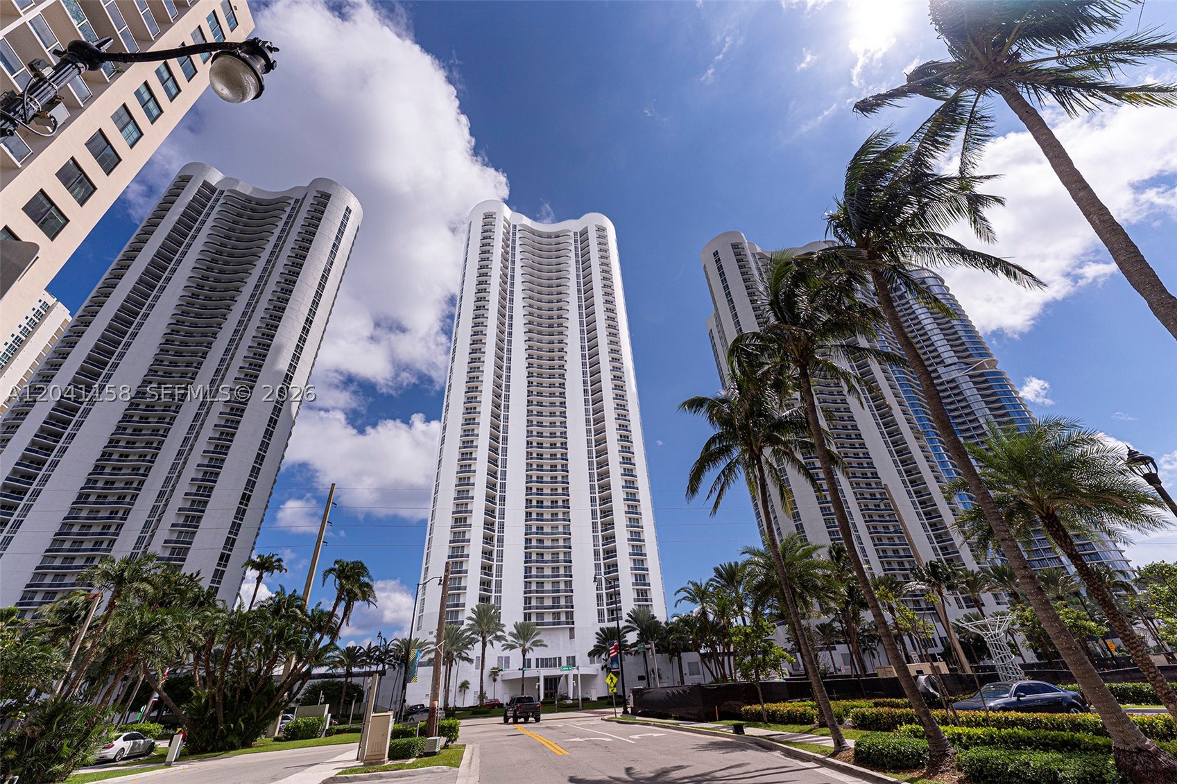 15901 Collins Ave #2805, Sunny Isles Beach FL 33160