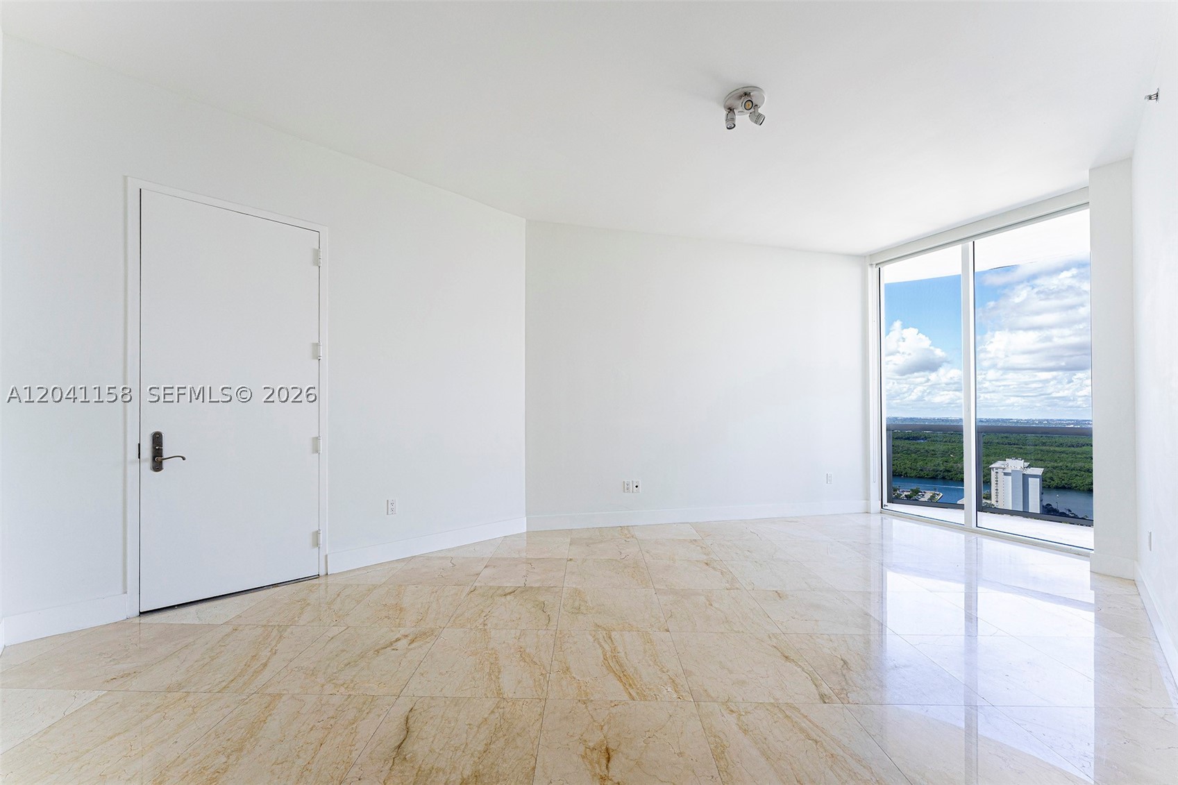 15901 Collins Ave #2805, Sunny Isles Beach FL 33160