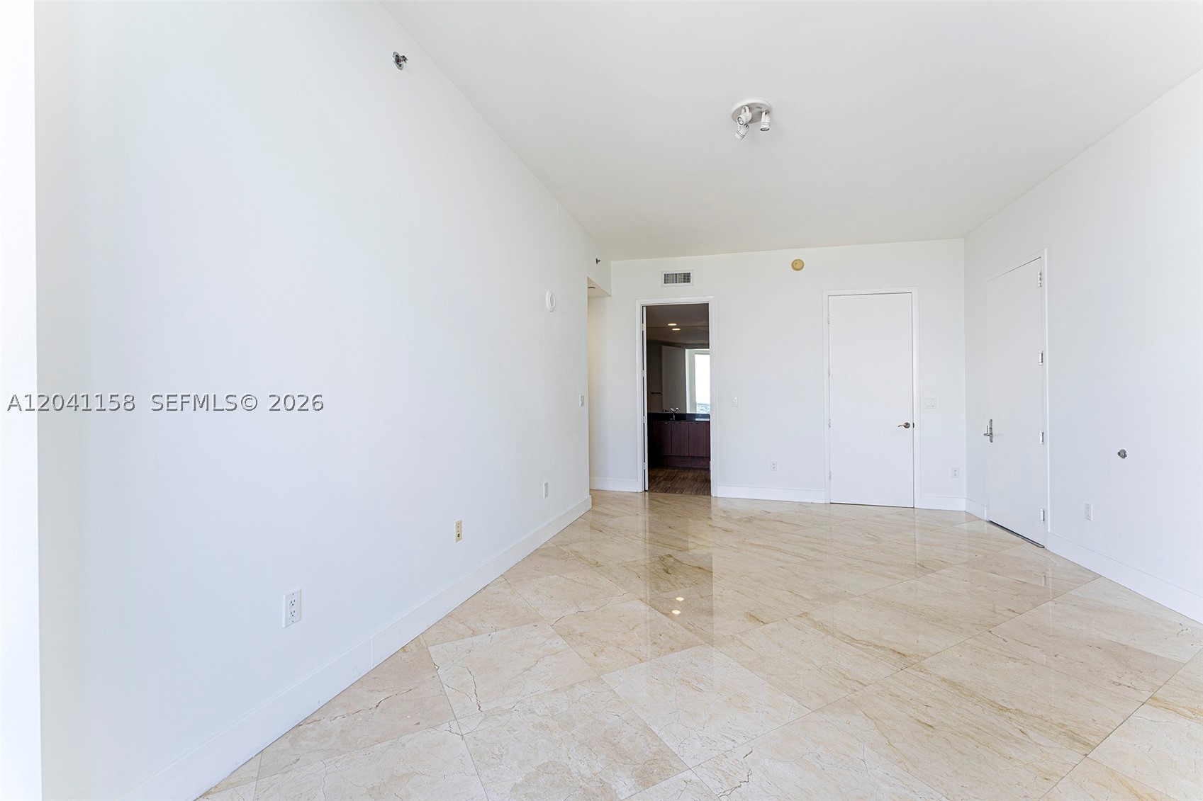 15901 Collins Ave #2805, Sunny Isles Beach FL 33160