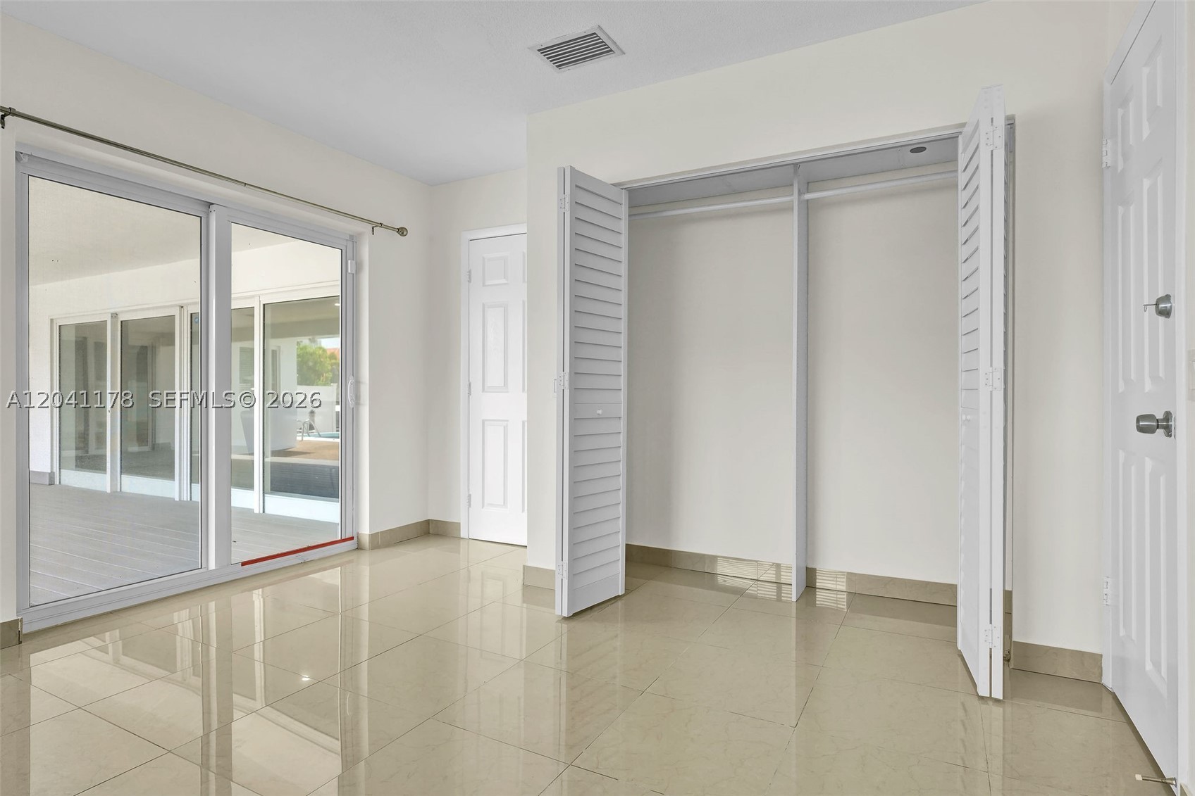 16453 NE 33rd Ave, North Miami Beach FL 33160