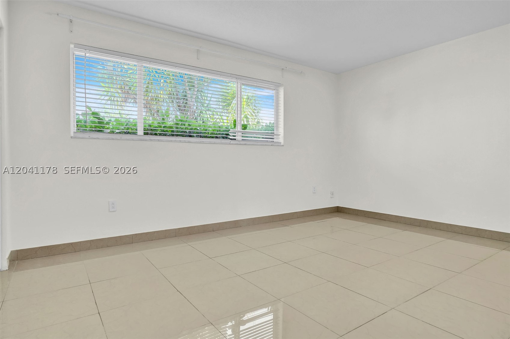 16453 NE 33rd Ave, North Miami Beach FL 33160