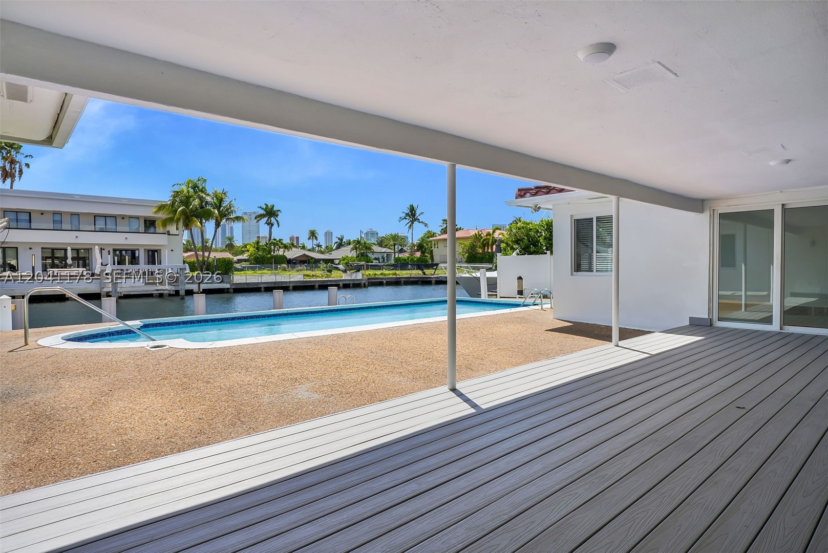 16453 NE 33rd Ave, North Miami Beach FL 33160
