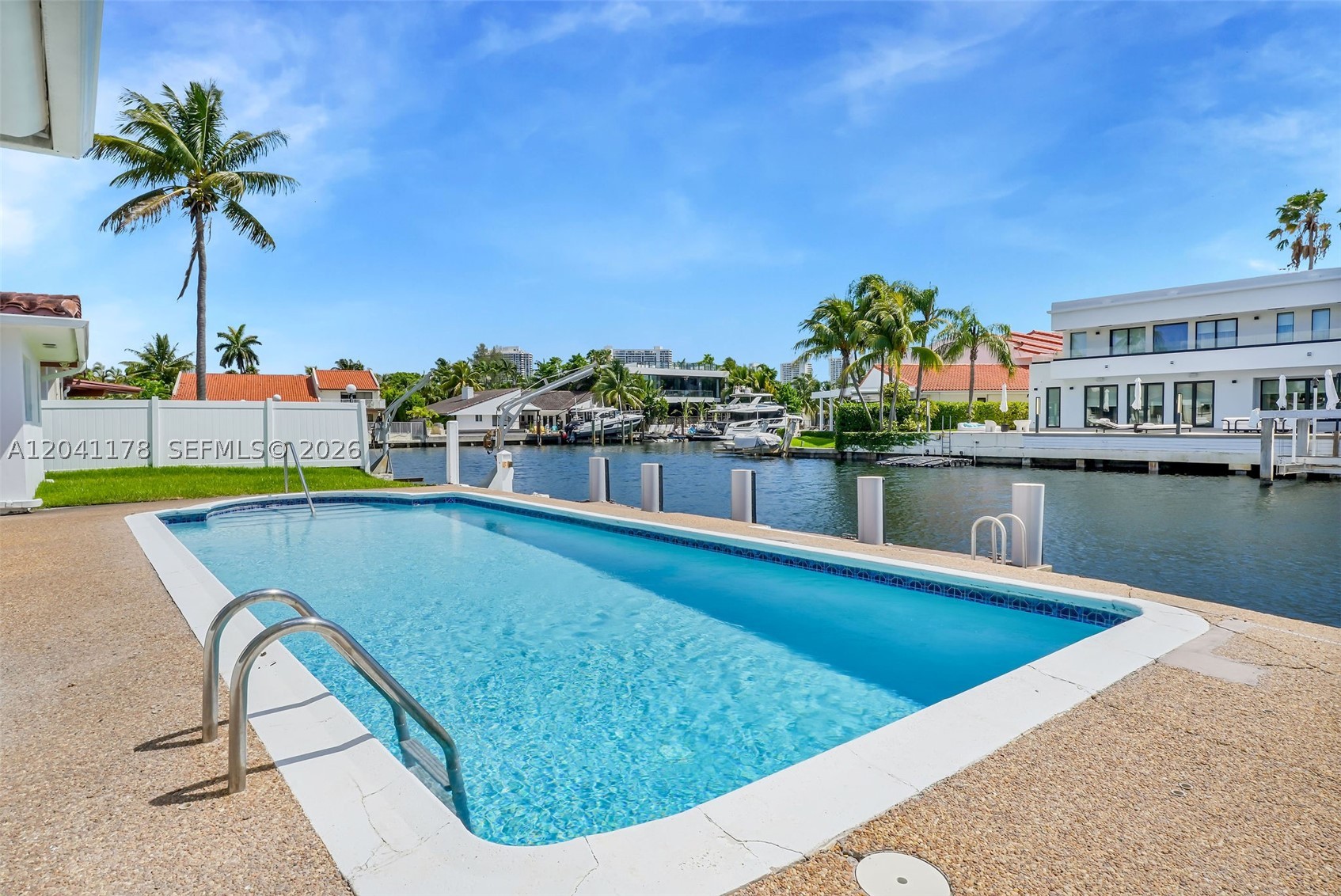 16453 NE 33rd Ave, North Miami Beach FL 33160