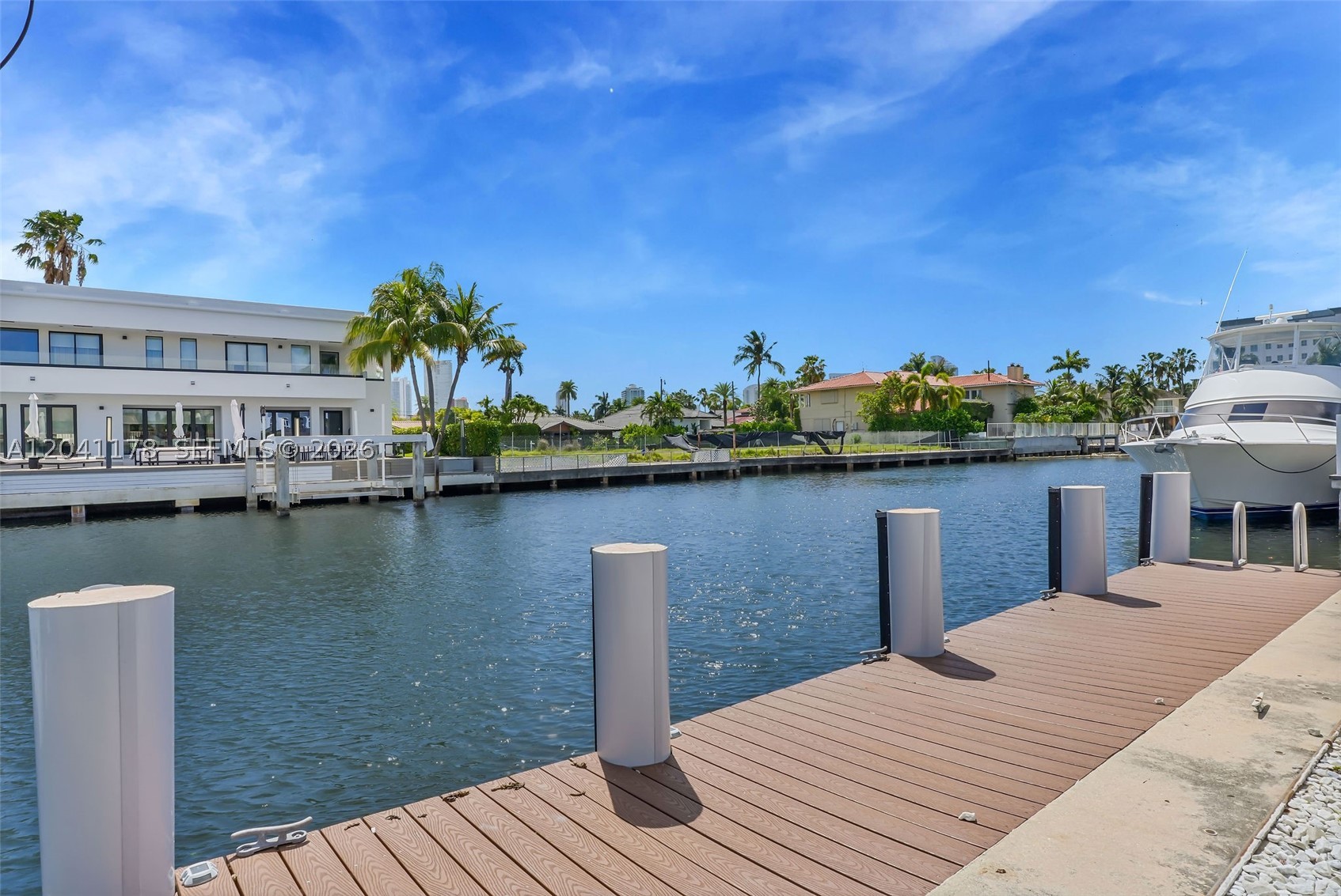16453 NE 33rd Ave, North Miami Beach FL 33160