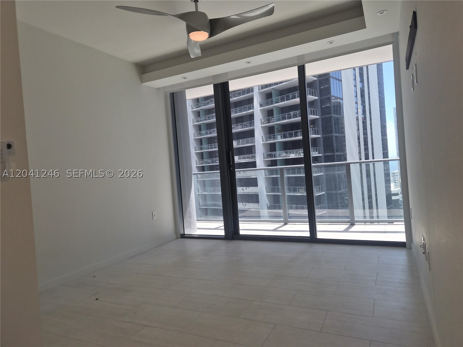 1000 Brickell Plz #2101, Miami FL 33131