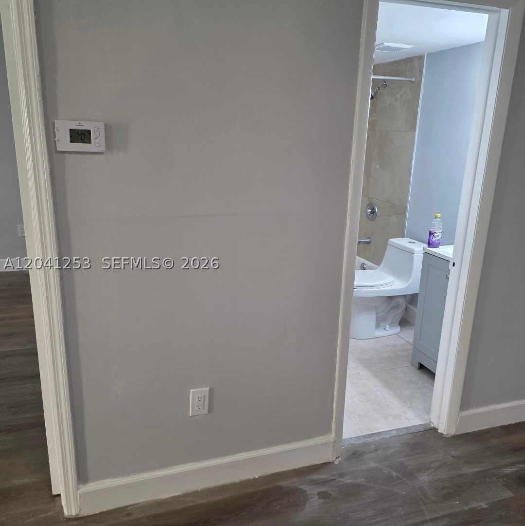 4721 NW 7th St #107-12, Miami FL 33126