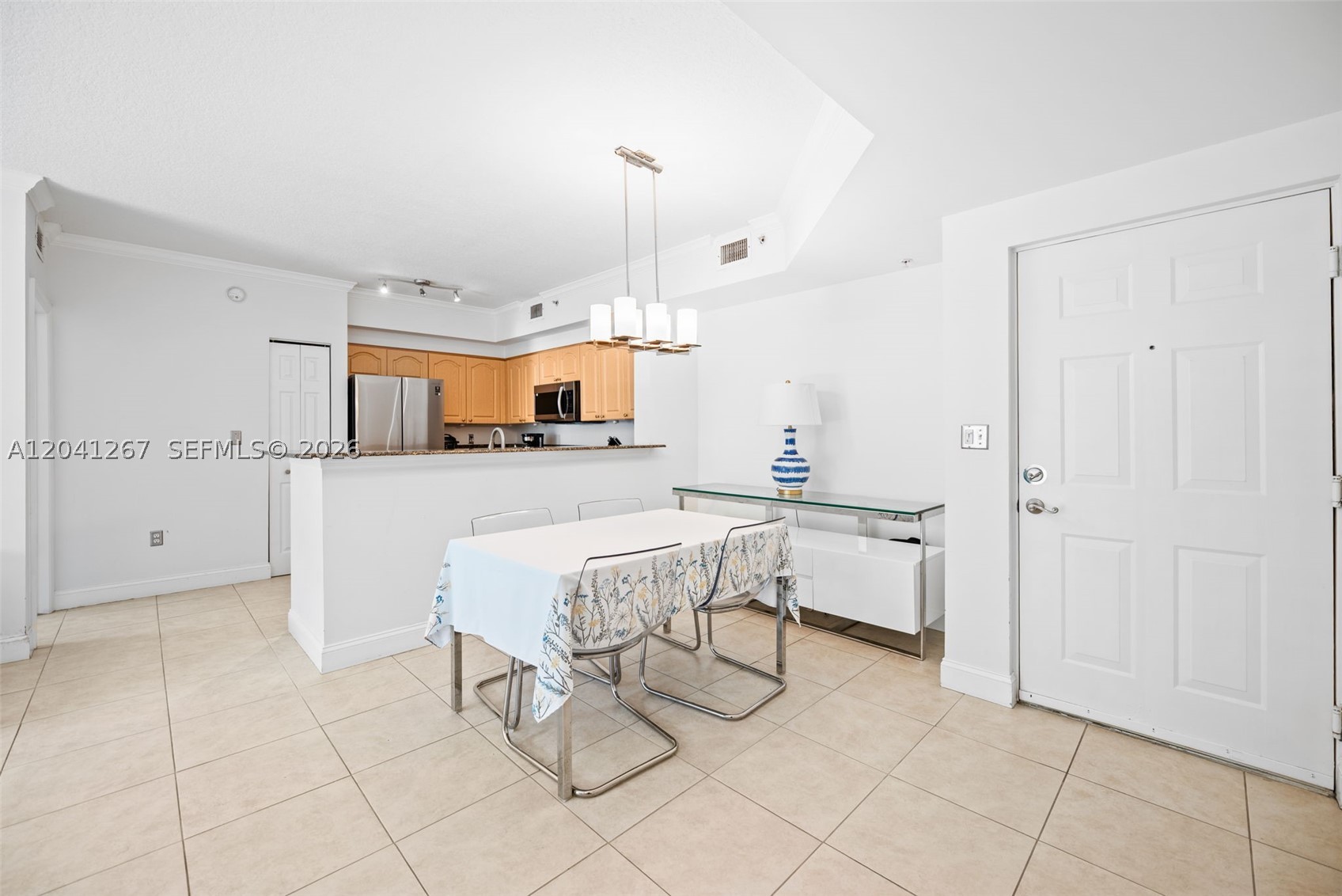 6861 SW 44th St #202, Miami FL 33155