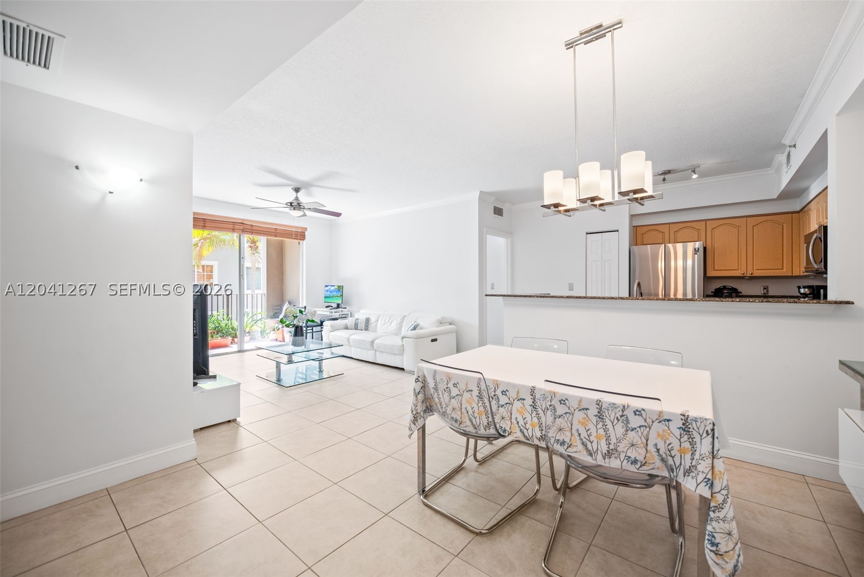6861 SW 44th St #202, Miami FL 33155