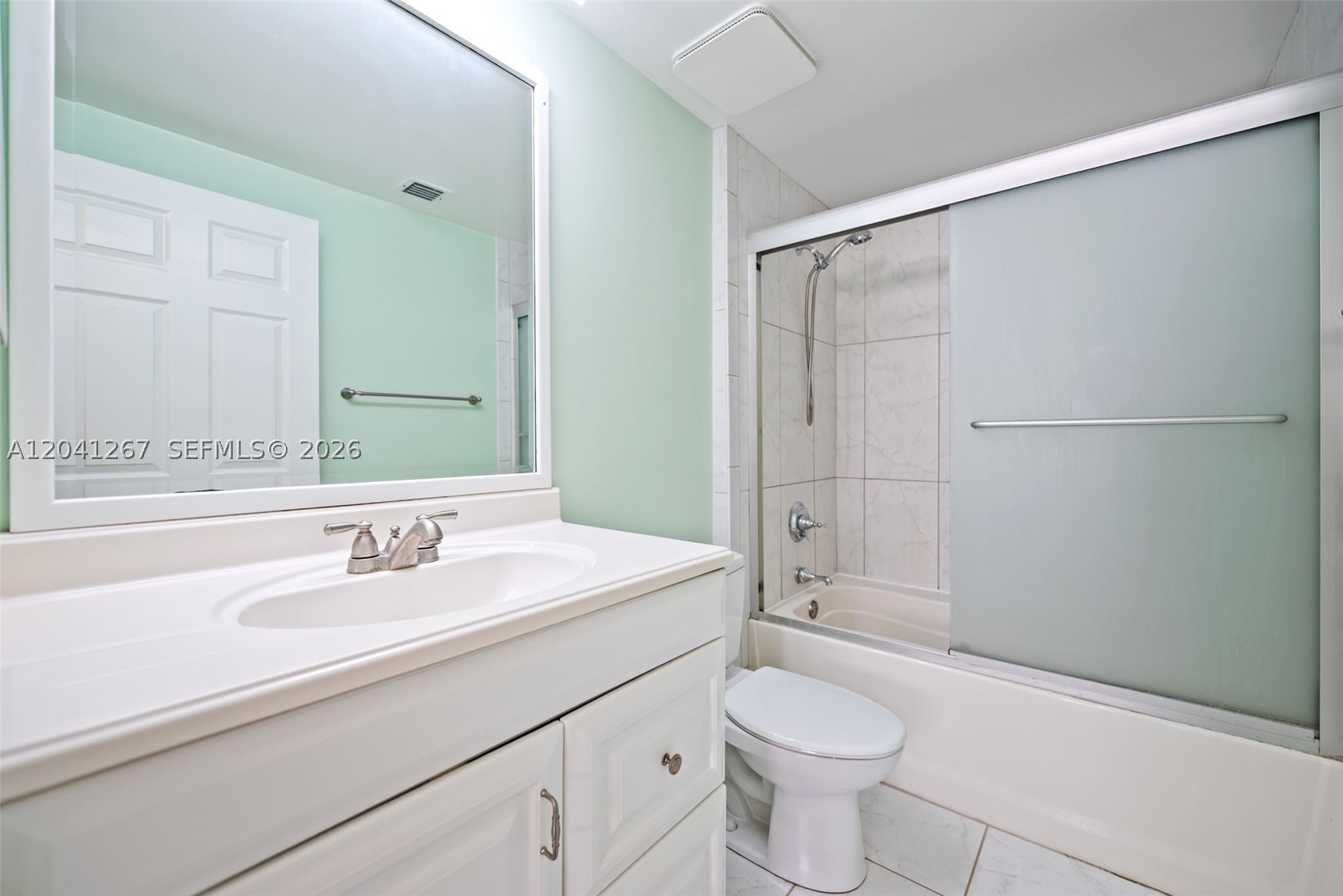 6861 SW 44th St #202, Miami FL 33155