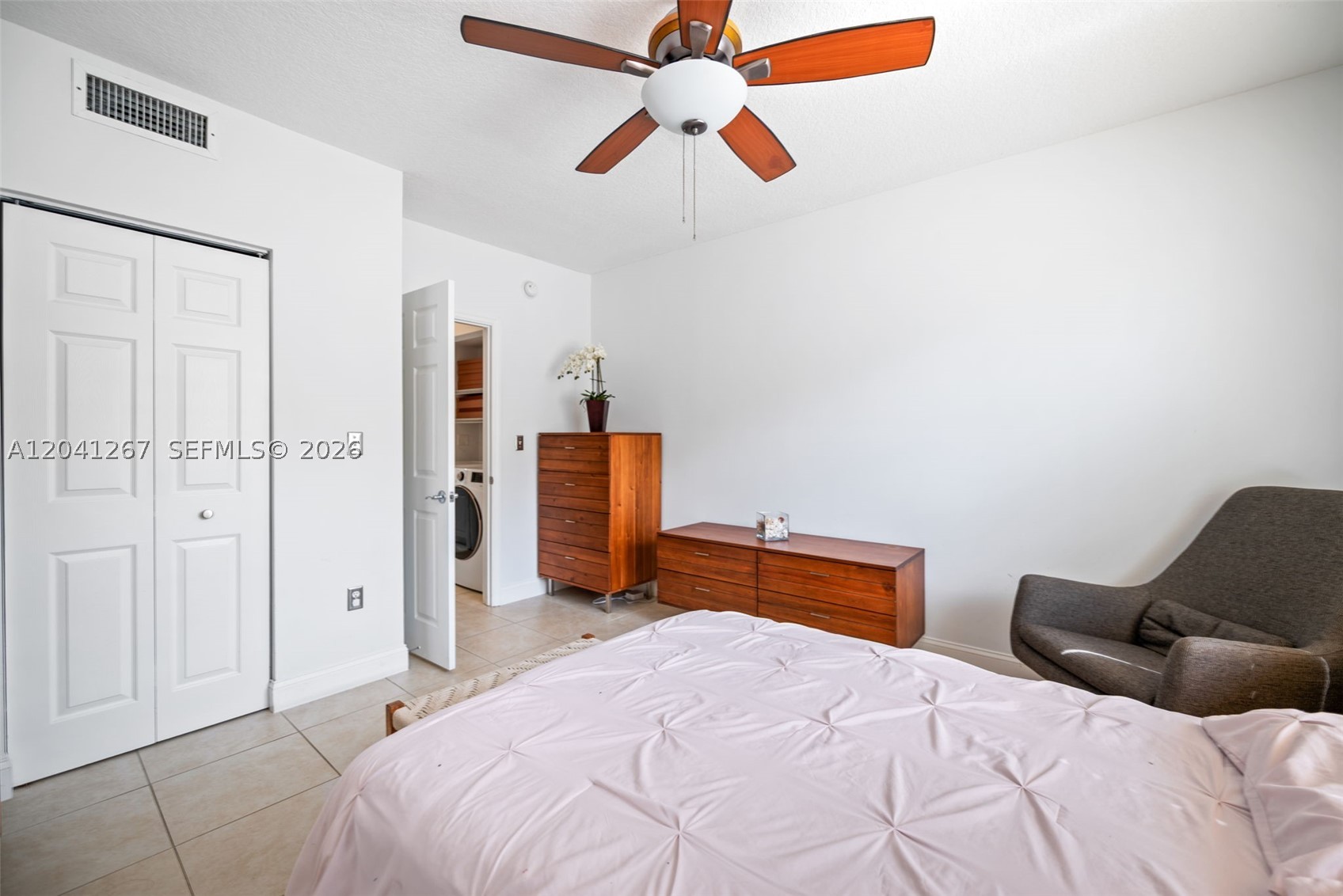 6861 SW 44th St #202, Miami FL 33155