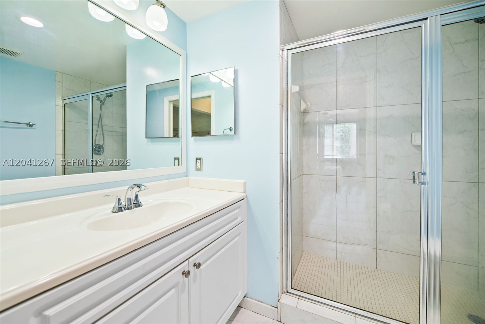 6861 SW 44th St #202, Miami FL 33155