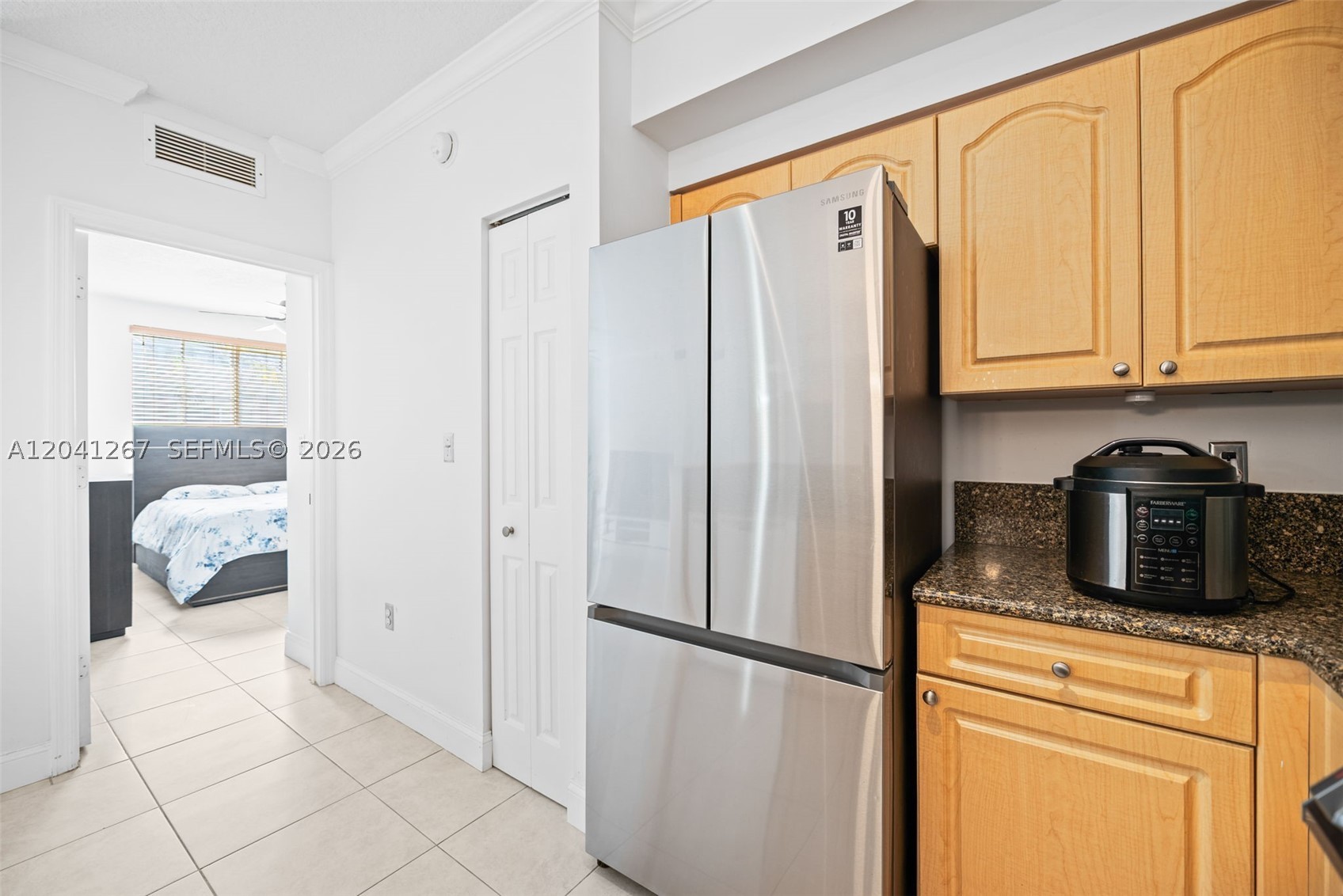 6861 SW 44th St #202, Miami FL 33155